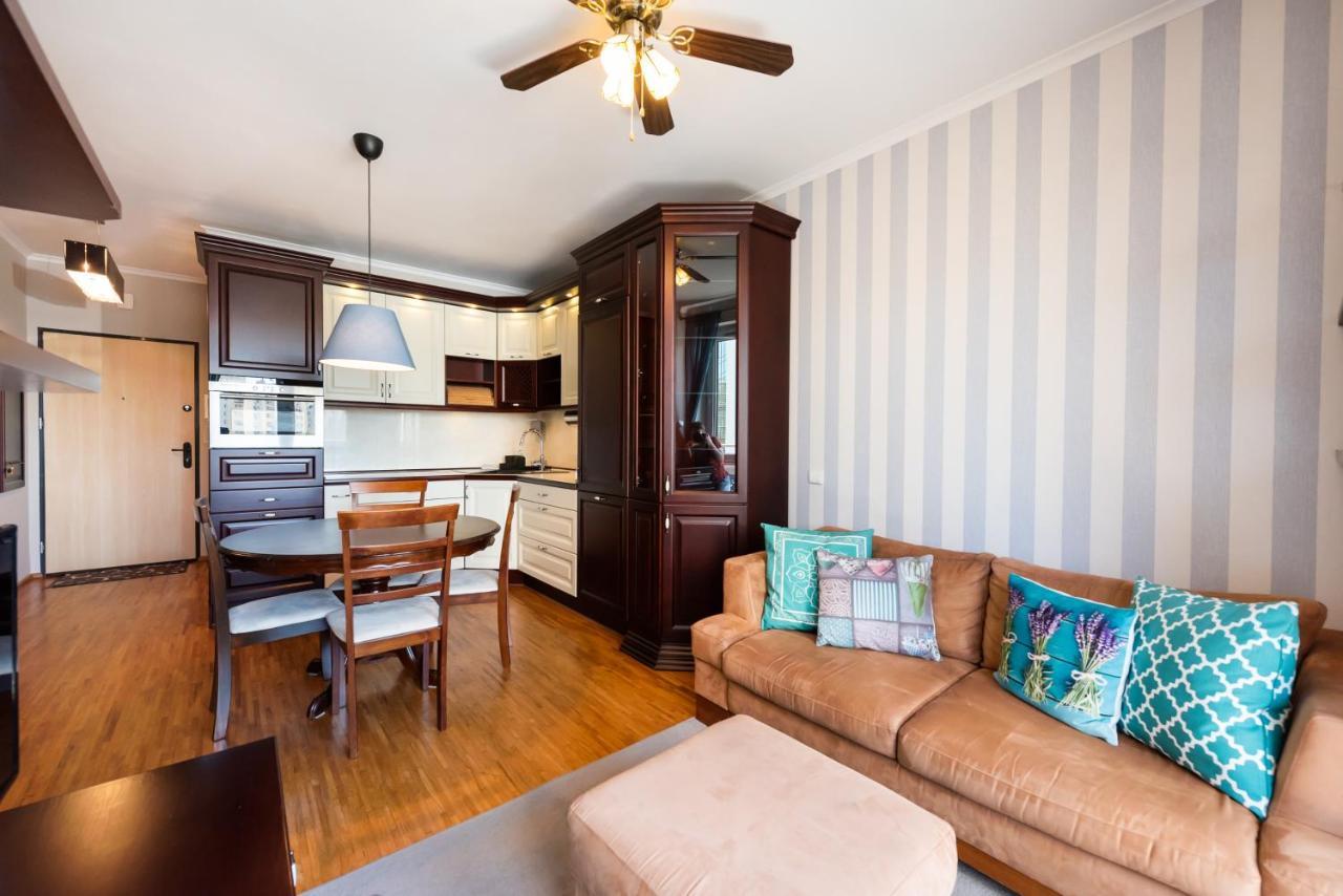 Metro Wilanowska Homely Apartment Varsovia Exterior foto